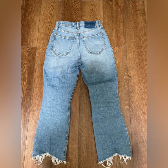 Abercrombie&Fitch Ultra High Rise Kick Flare Jeans 24/00 short - Picture 3 of 4